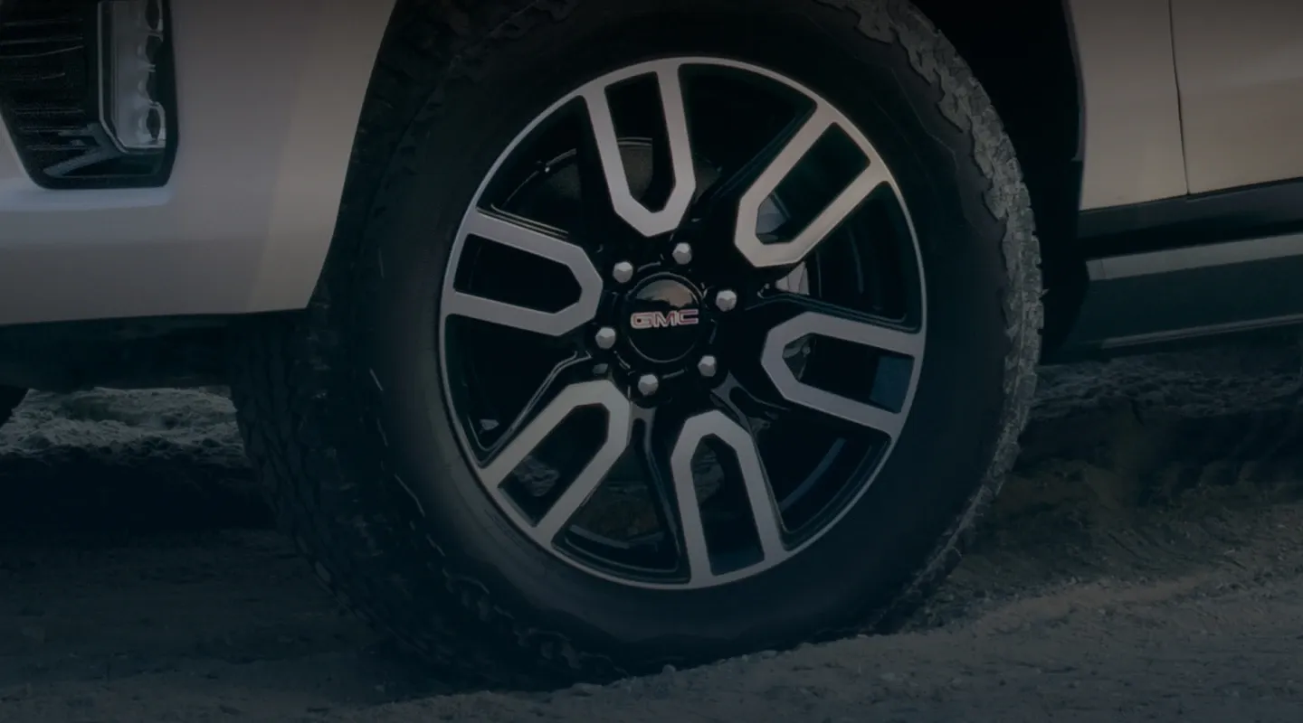 GMC Yukon wheel